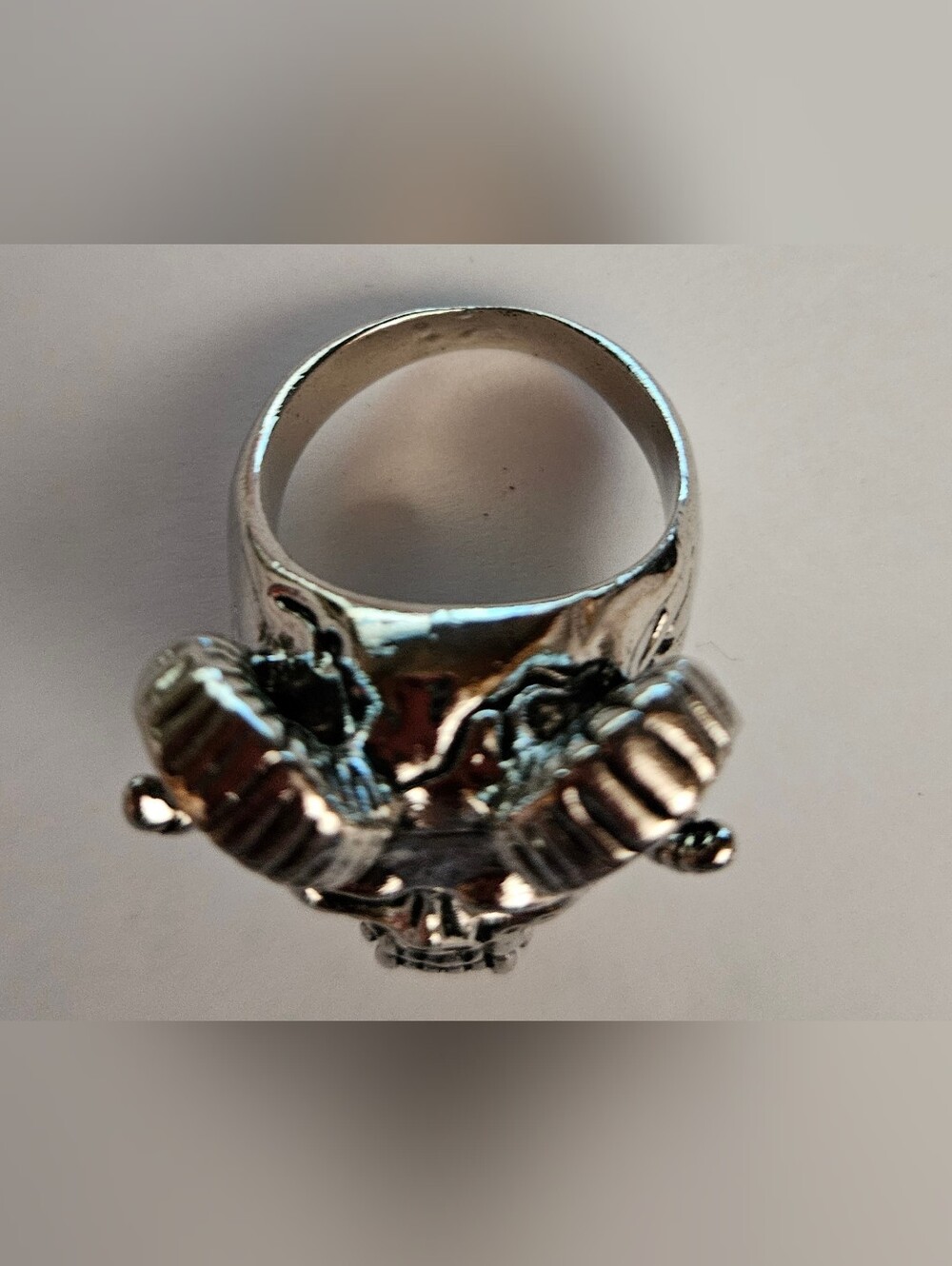 Devil Skull Ring for Men - Horned Gothic Statement - Picture 2 of 3